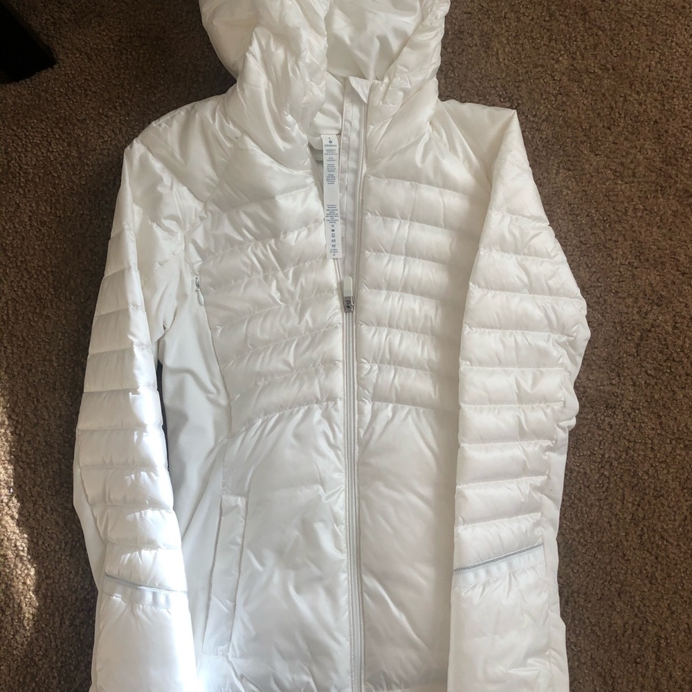 Lululemon Down for it all white size 4